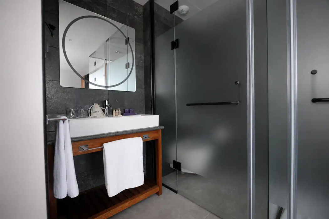 Room at Le Louvre Hotel & Spa, ANTANANARIVO