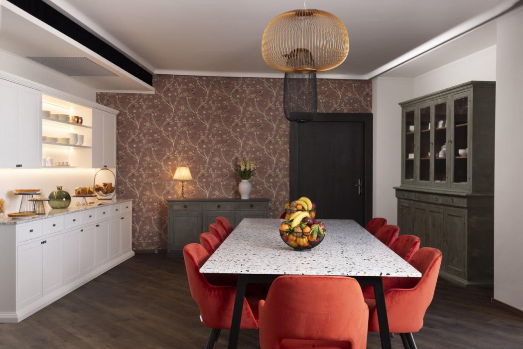 Adoro Hotel 31/72