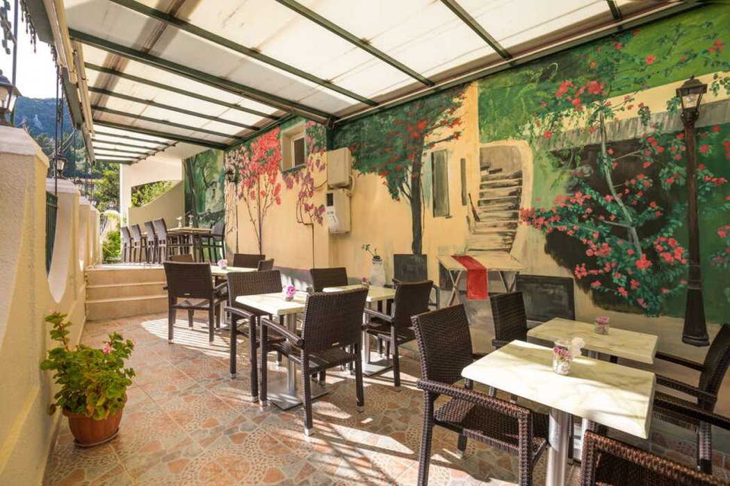 Bella Vista hotel & studios Corfu 42/72