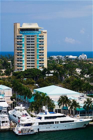 Pier Sixty Six Hotel And Marina 2/69