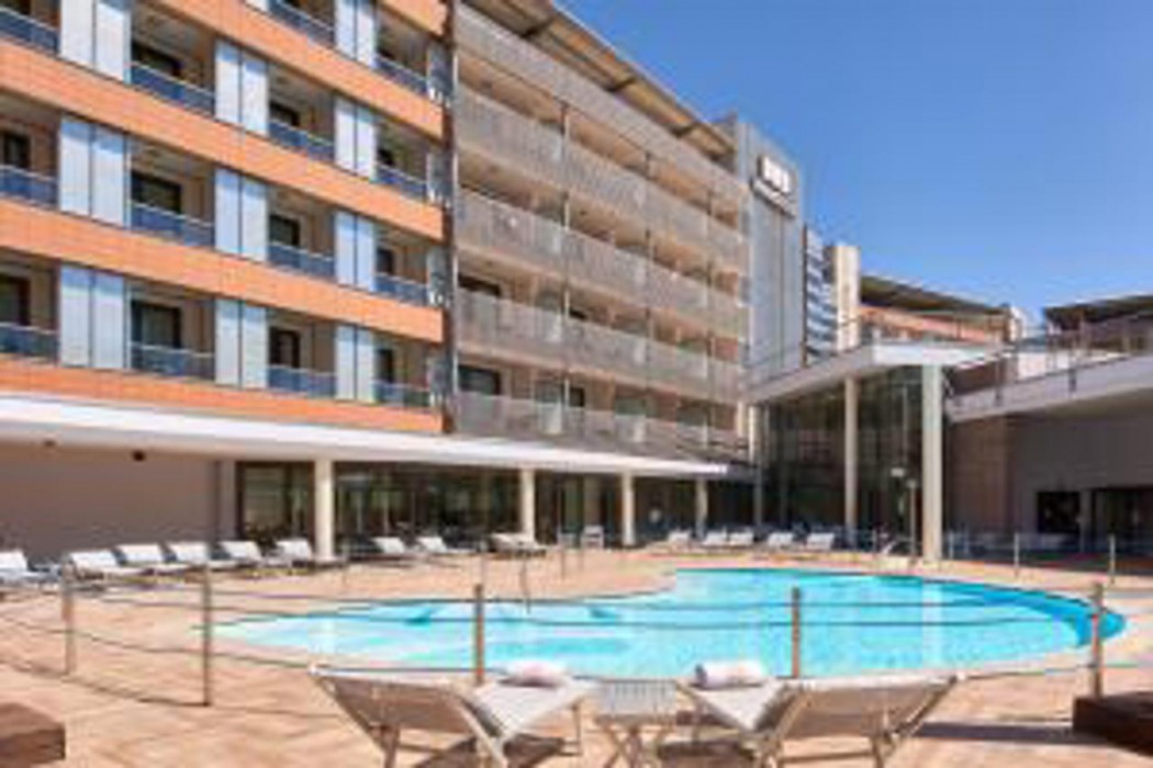 Unahotels Varese 25/42
