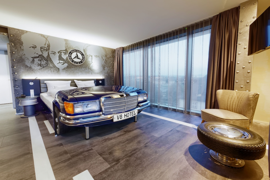 V8 Hotel Motorworld Region Stuttgart, BW Premier Collection 12/40