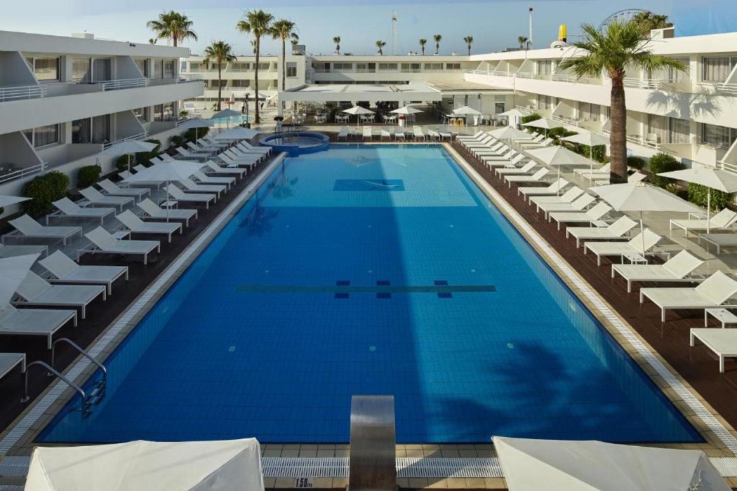 Melpo Antia Hotel & Suites 28/69