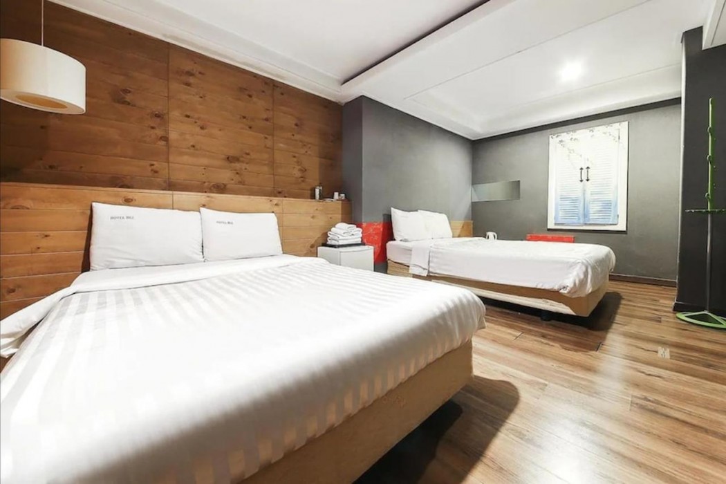 Hotel Tradiup by the Designers 12/50