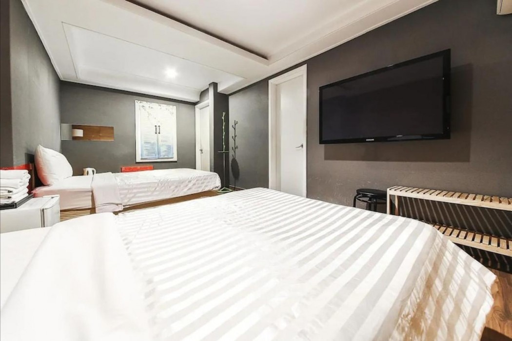 Hotel Tradiup by the Designers 9/50