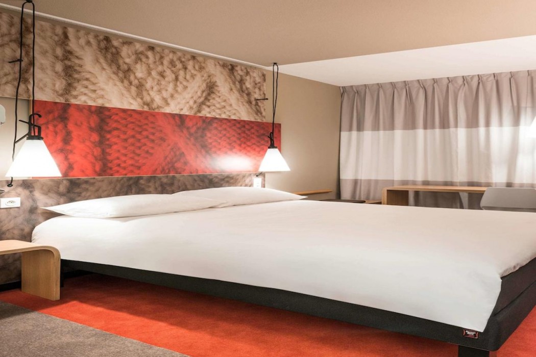 Hotel Mermoz Paris Le Bourget 14/53