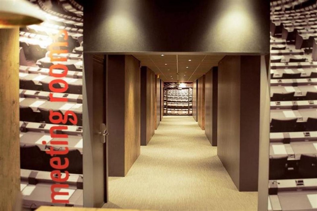 Hotel Mermoz Paris Le Bourget 2/53