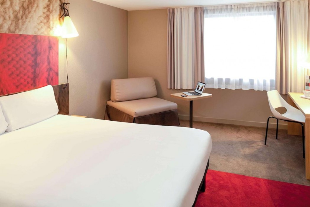 Hotel Mermoz Paris Le Bourget 6/53