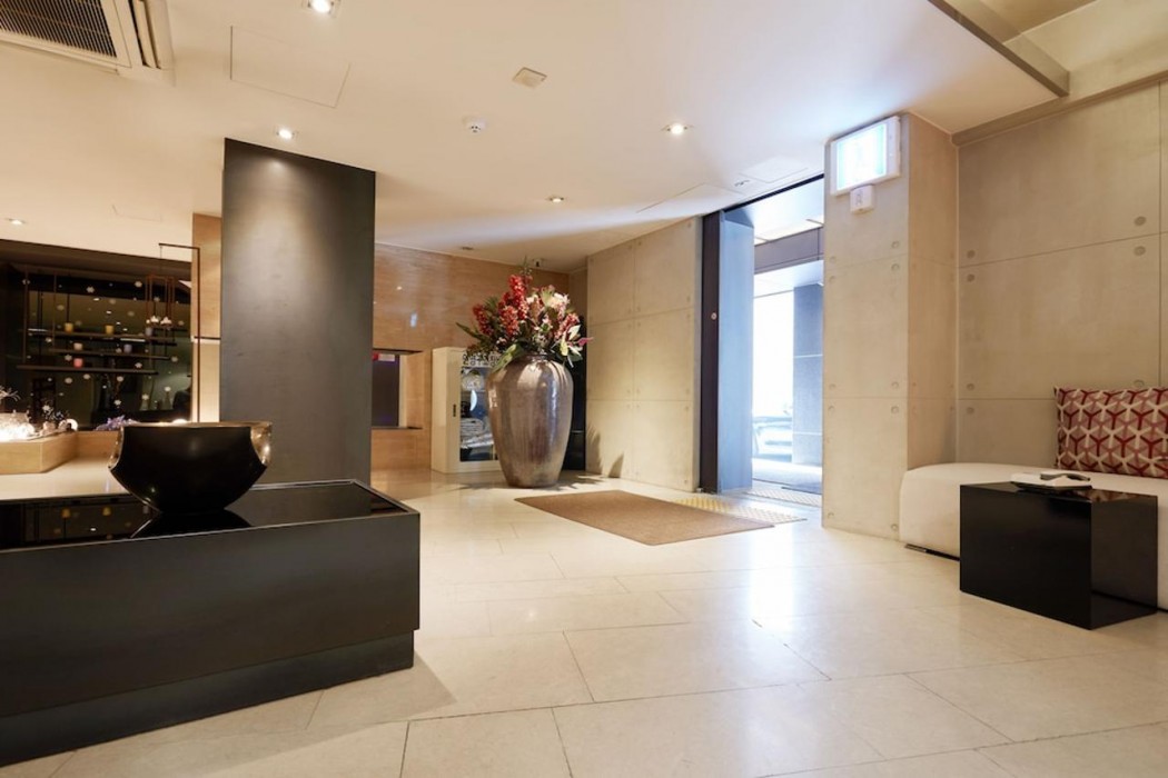 Tria Hotel 10/62