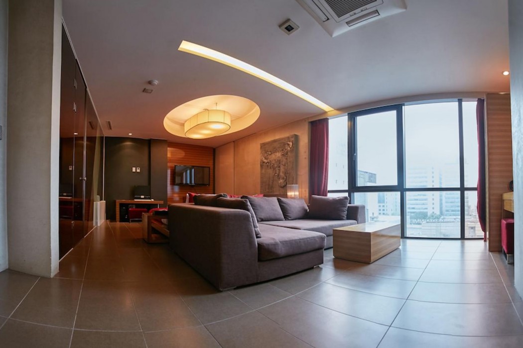 Tria Hotel 9/62