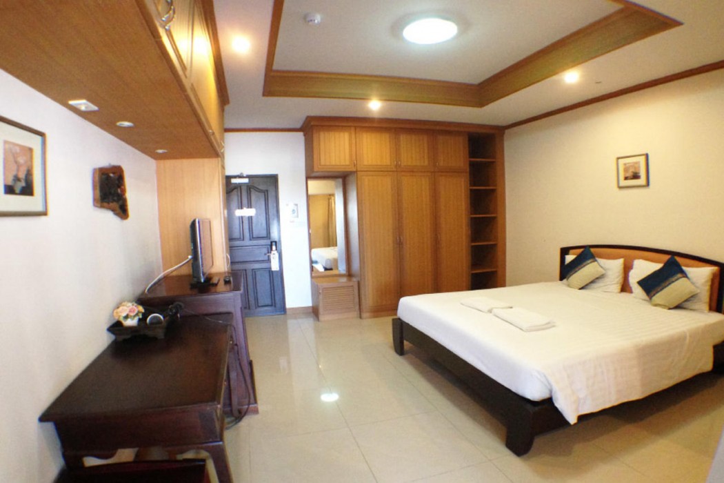 LaOr INN HUA HIN 19/51