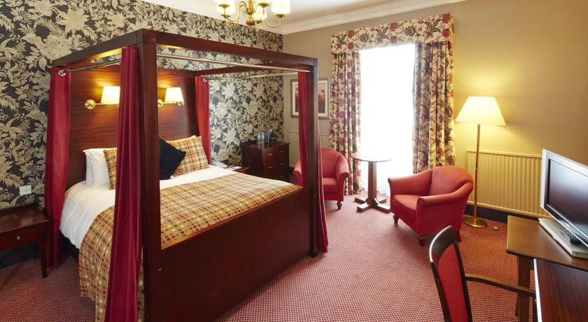 Mercure Newbury Elcot Park Hotel 11/59