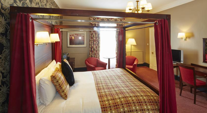Mercure Newbury Elcot Park Hotel 10/59