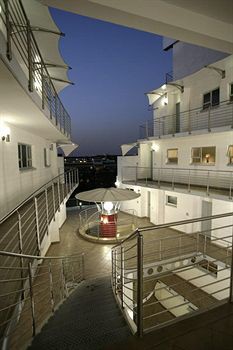 Urban Hip Hotels - Splice Riviera
