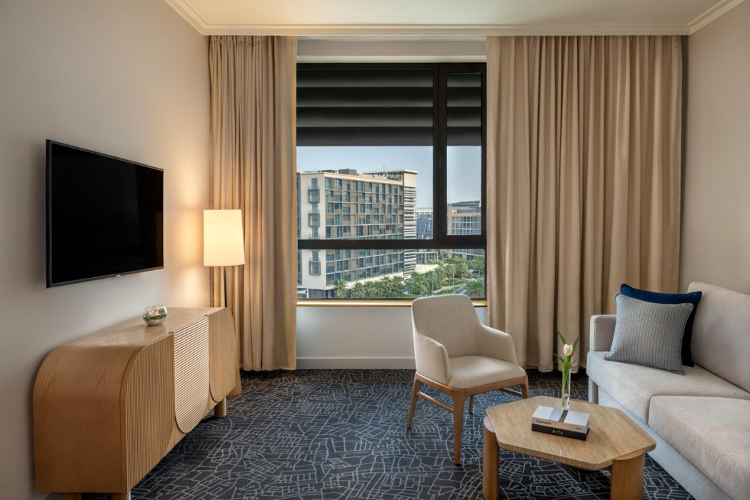 Yas Plaza Bay by IHG 55/114