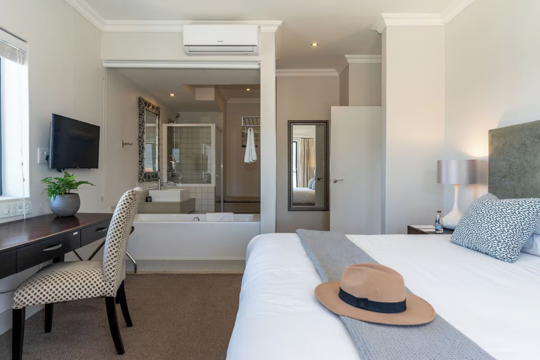 Harbour House Hotel 4/36
