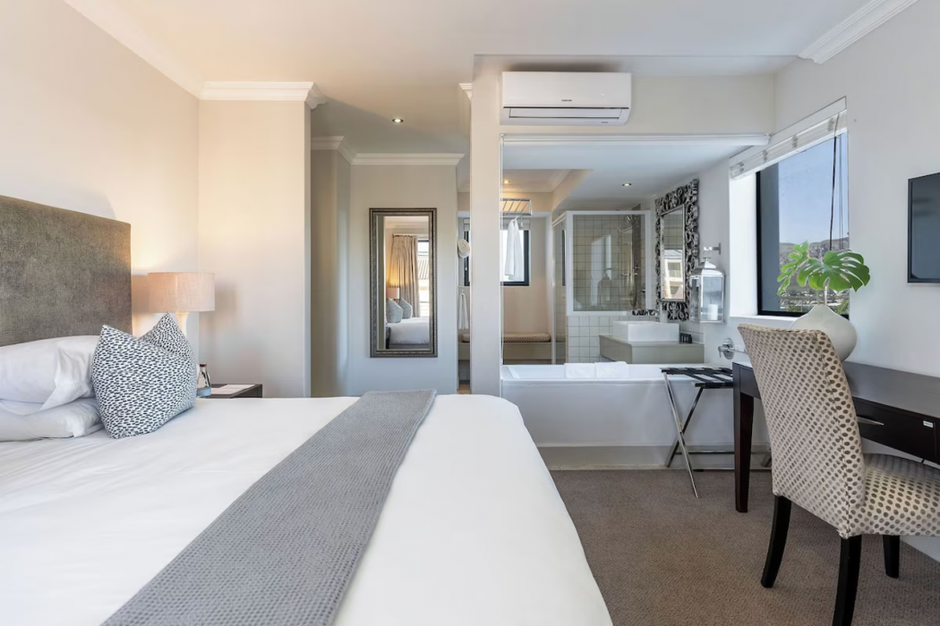 Harbour House Hotel 3/36
