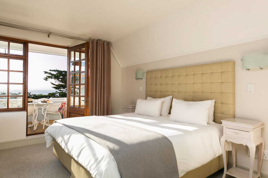 Harbour House Hotel 12/36