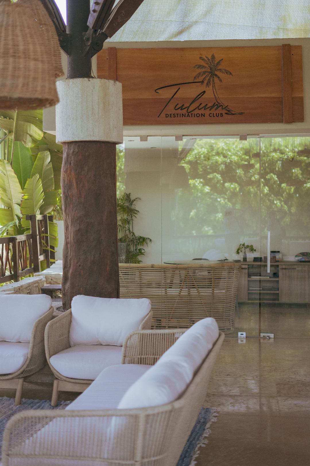 ANA Y JOSE hotel & beach club 28/99