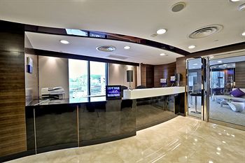 The Bauhinia Hotel - Tsim Sha Tsui 1/27