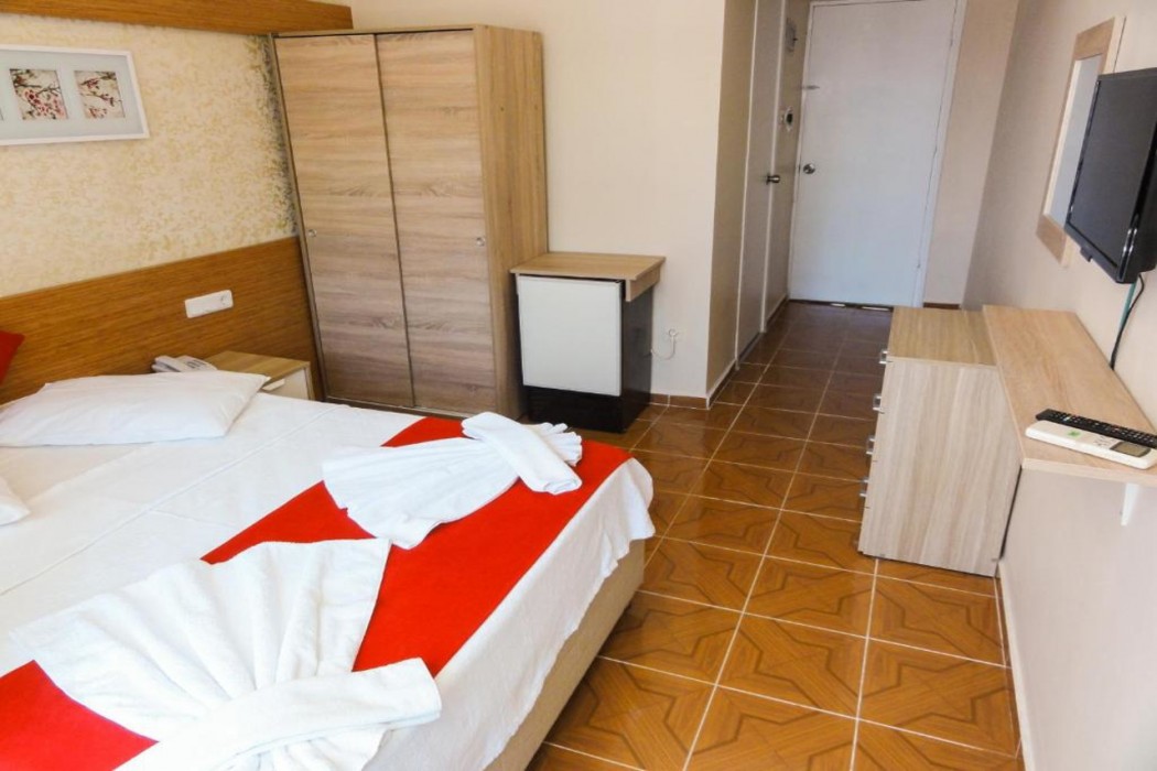 Altinersan Hotel 13/17