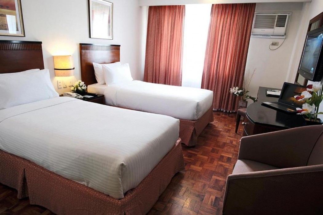 Fersal Hotel Neptune Makati 15/65