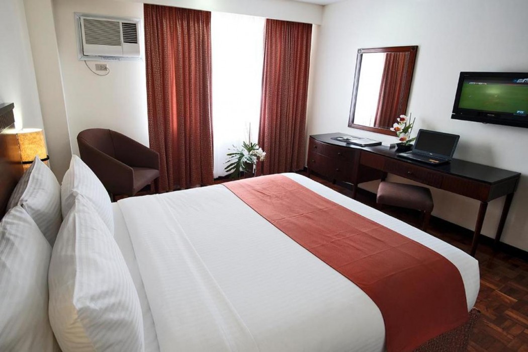 Fersal Hotel Neptune Makati 16/65