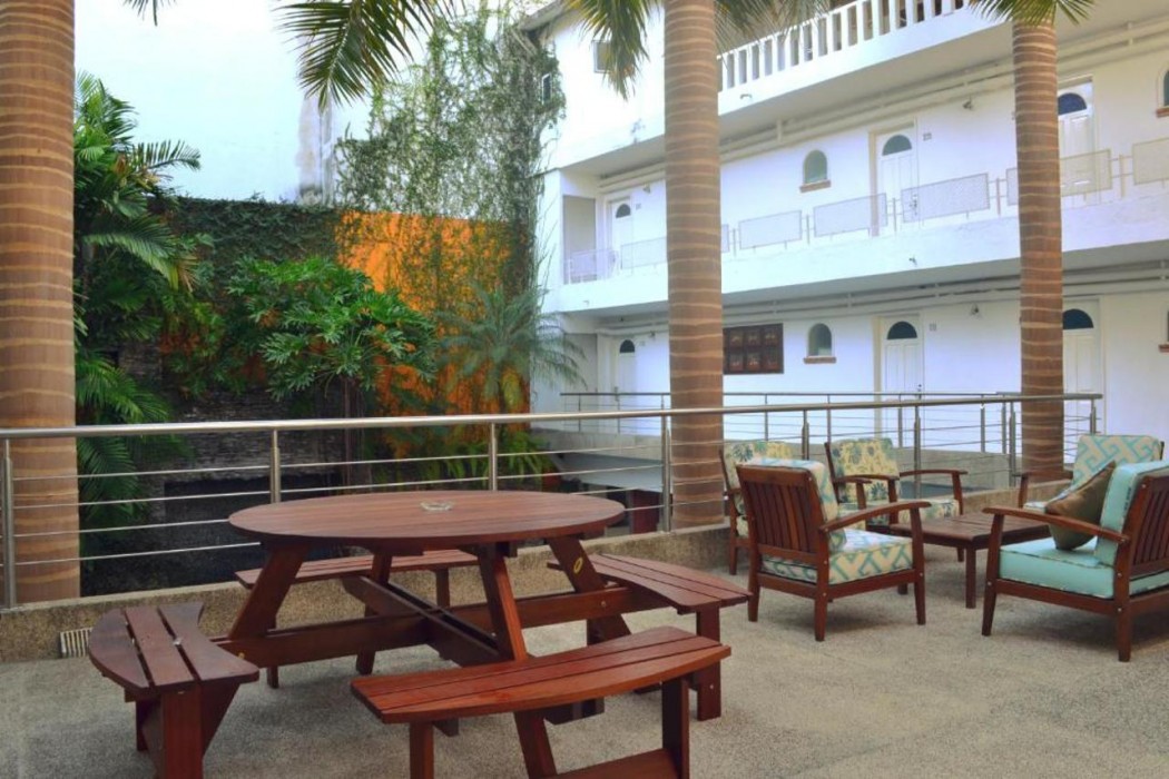 Hotel Rio Malecon main