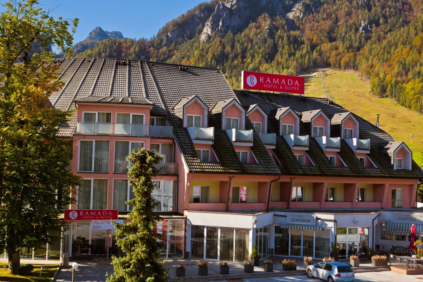 Ramada Hotel & Suites by Wyndham Kranjska Gora 2/34