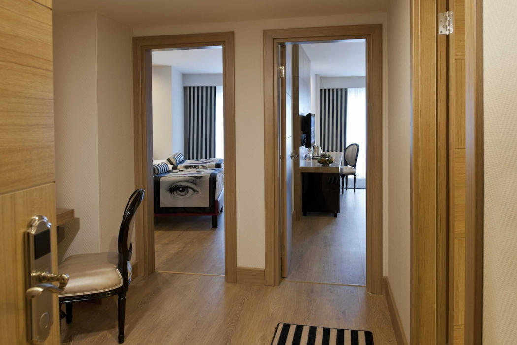Delphin Imperial 17/60