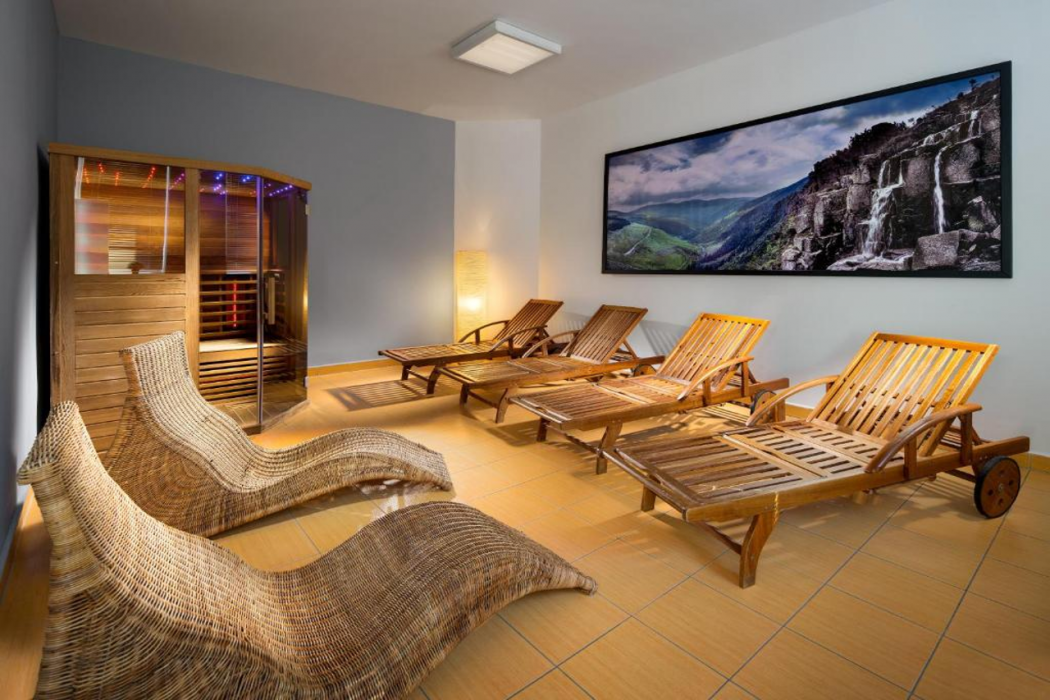 Pinia Hotel and Resort 12/19