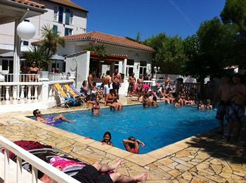 Hotel Le Mejean 1/51