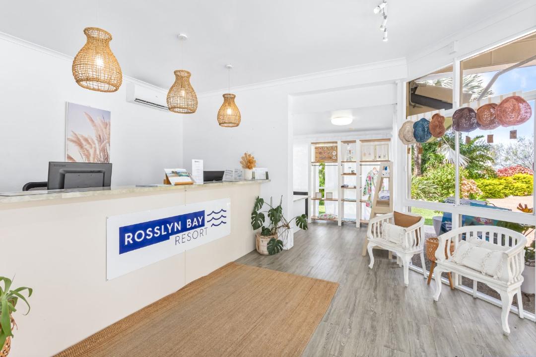 Rosslyn Bay Resort 12/77