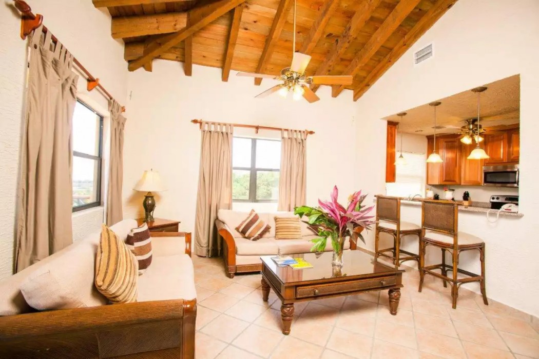 Clarion Suites Roatan at Pineapple Villas 11/46