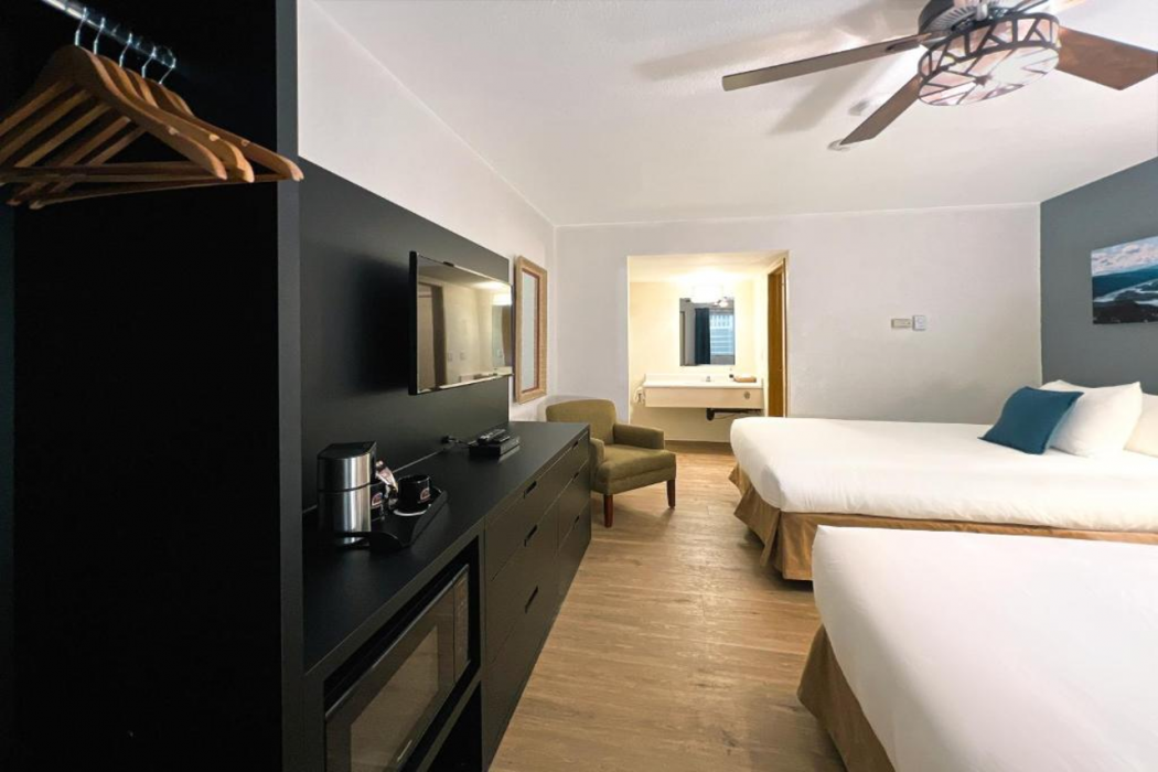 The Downtown, A Coast Hotel 24/58