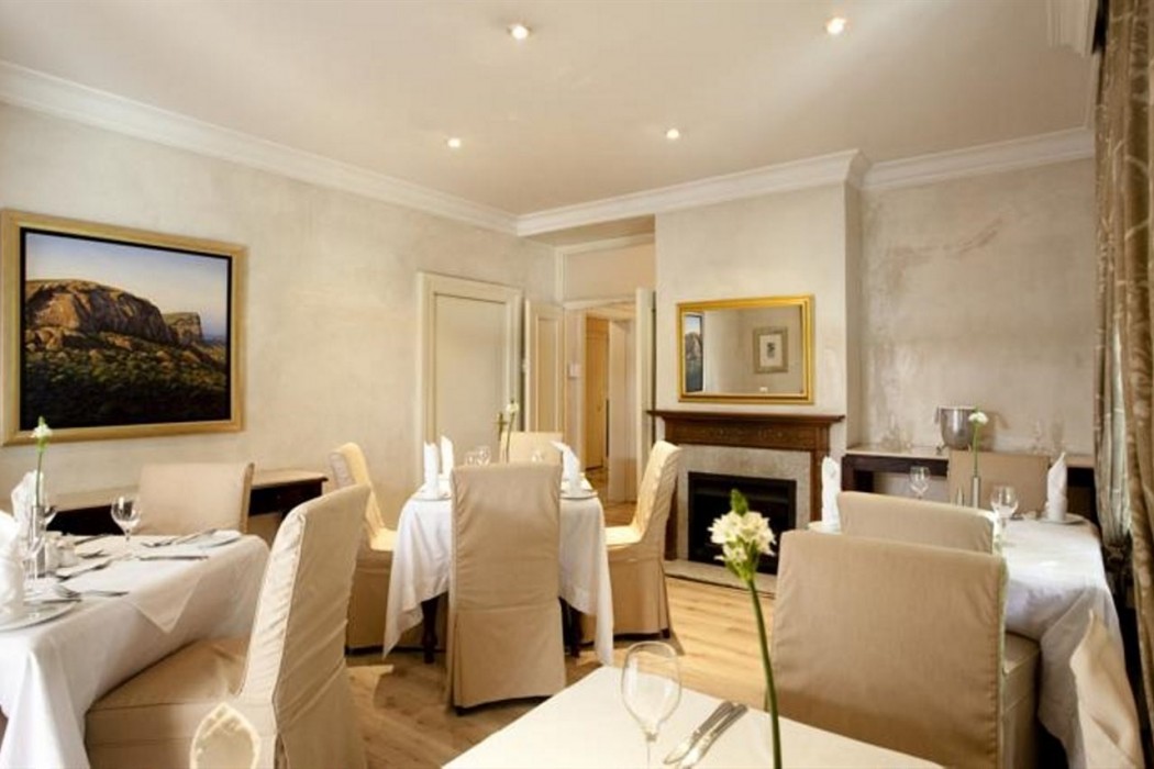 10 2nd Avenue Boutique Hotel 18/56