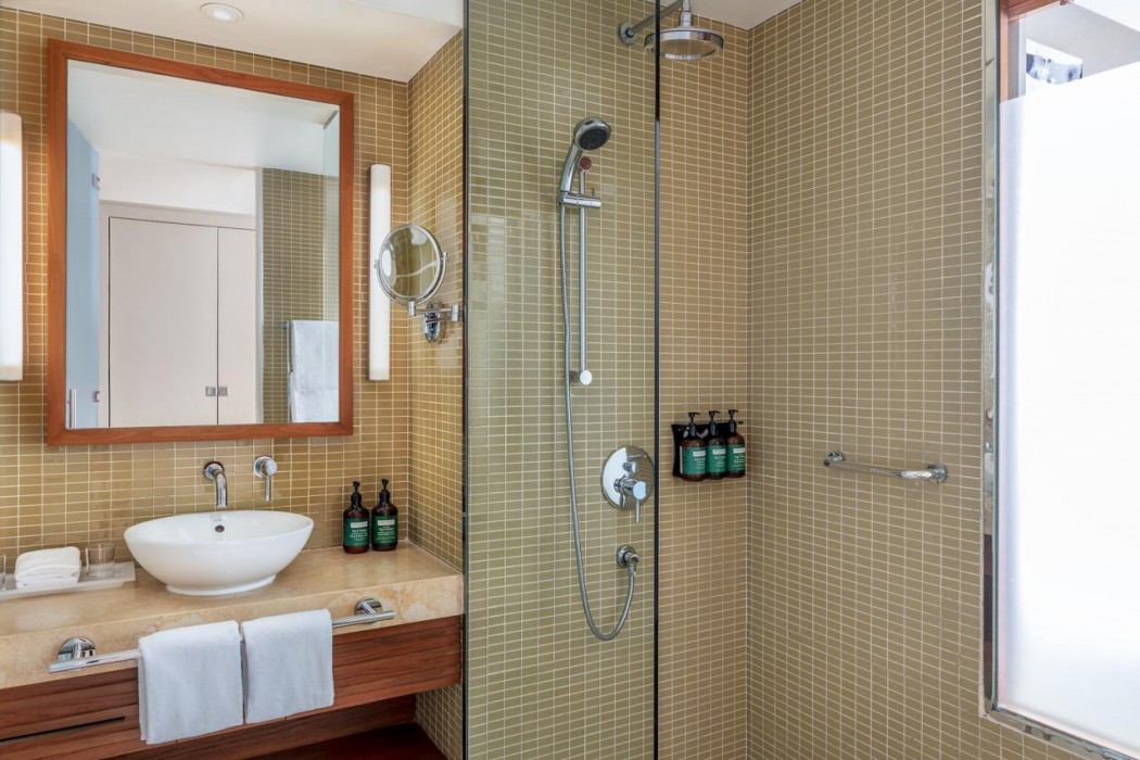 Yas Plaza Marina by IHG 71/144