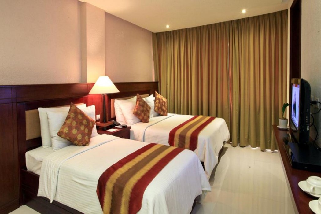 Hotel Centro Puerto Princesa Near Airport by ZUZU 16/107