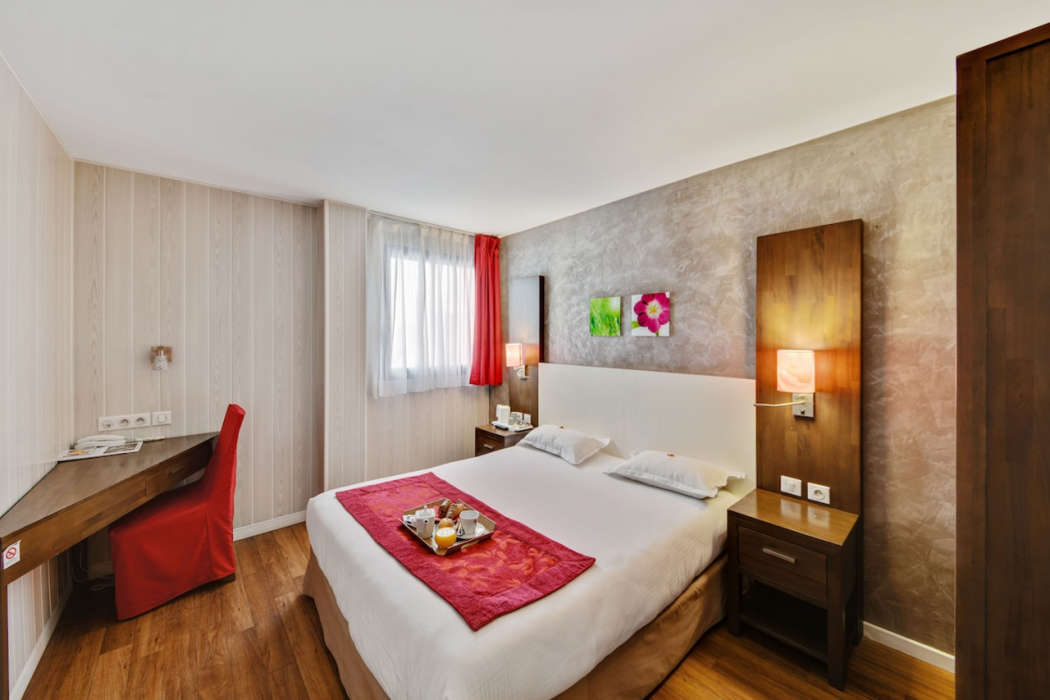 Hotel Paris Pacific 16/44