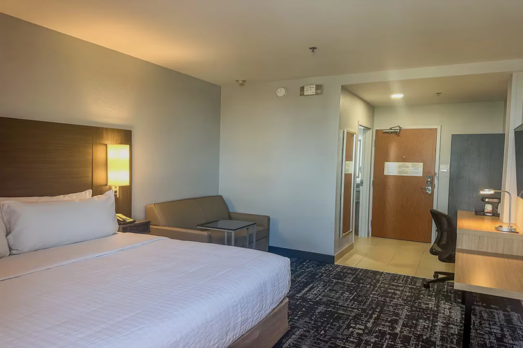 Clarion Pointe Winnipeg - St Vital District 5/20