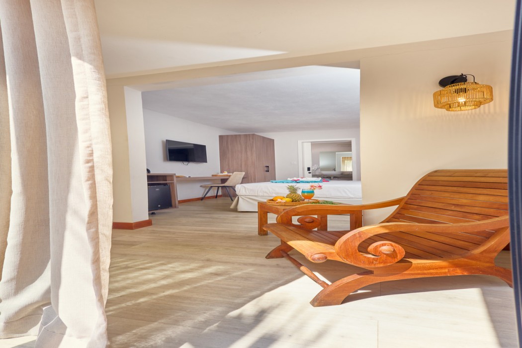 Villas Caroline Beach Hotel 24/54