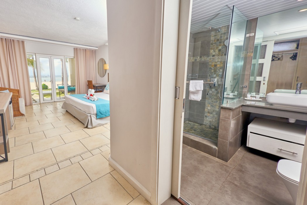 Villas Caroline Beach Hotel 33/54