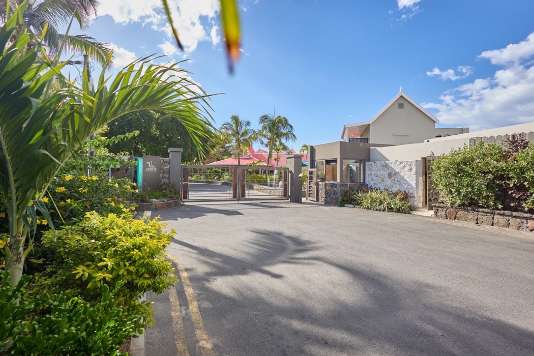 Villas Caroline Beach Hotel 7/54