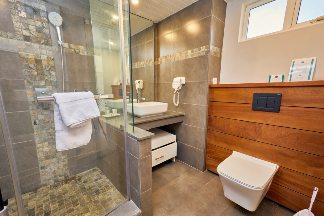 Villas Caroline Beach Hotel 38/54