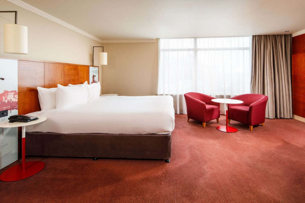 Holland House Hotel Cardiff By Sunday 8/60
