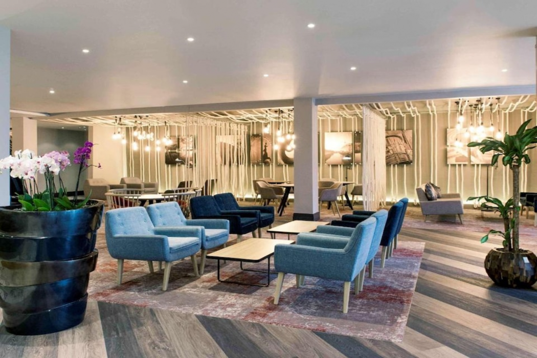 Holland House Hotel Cardiff By Sunday 20/60