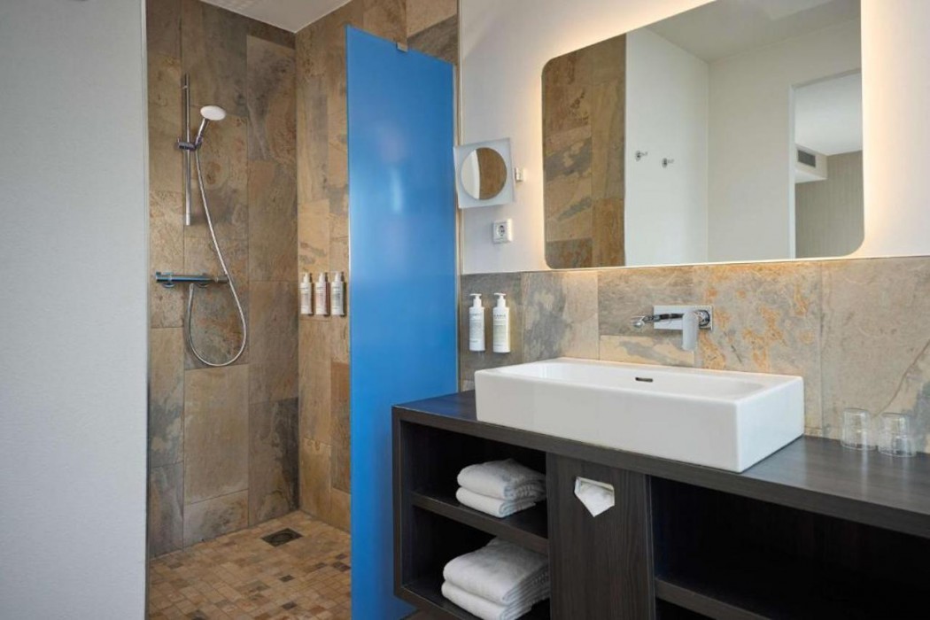 Haven Hotel Rotterdam, Curio Collection by Hilton 16/57