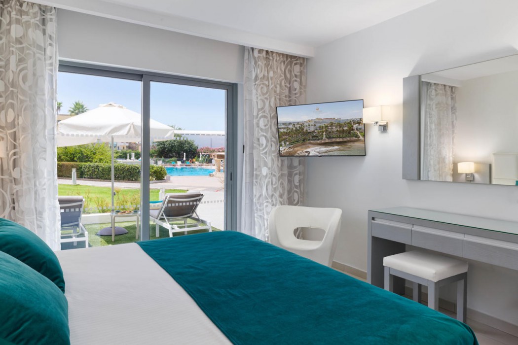 St. George Beach Hotel & Spa Resort - Adults Only 34/139
