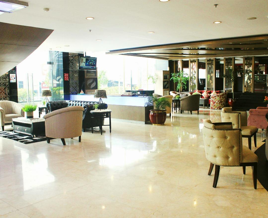 Hermes Palace Medan 4/58