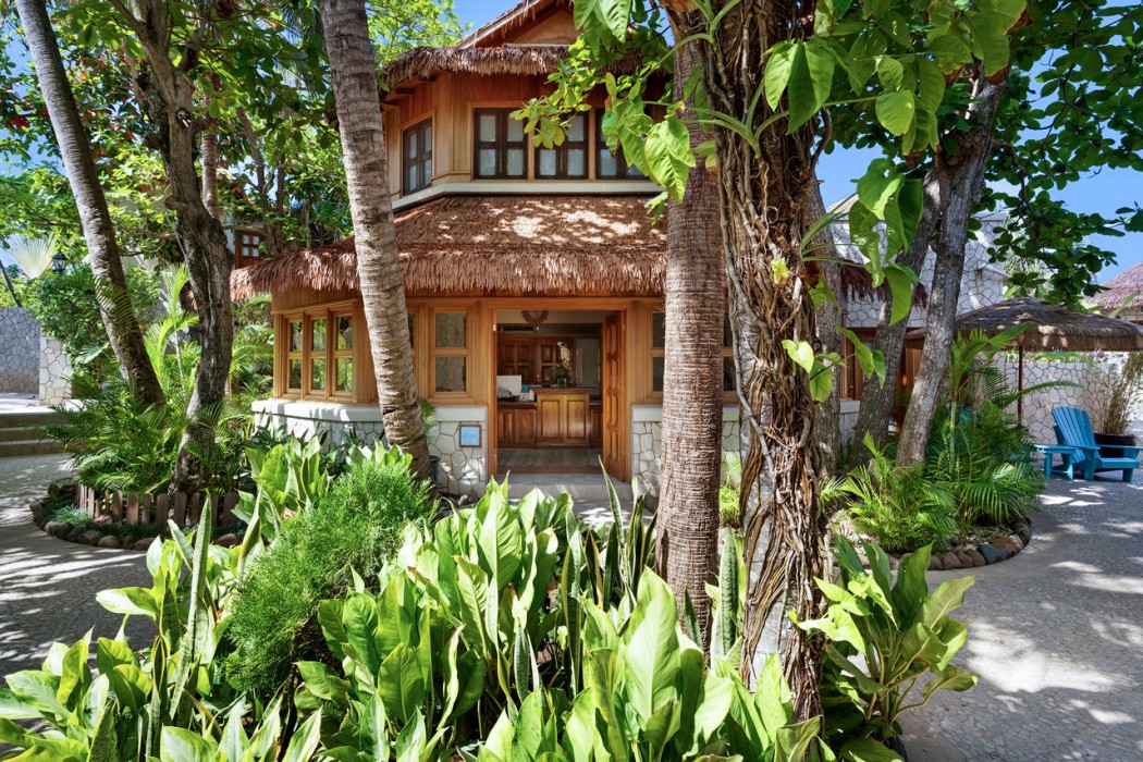 Ocean Cliff Hotel Negril 8/69